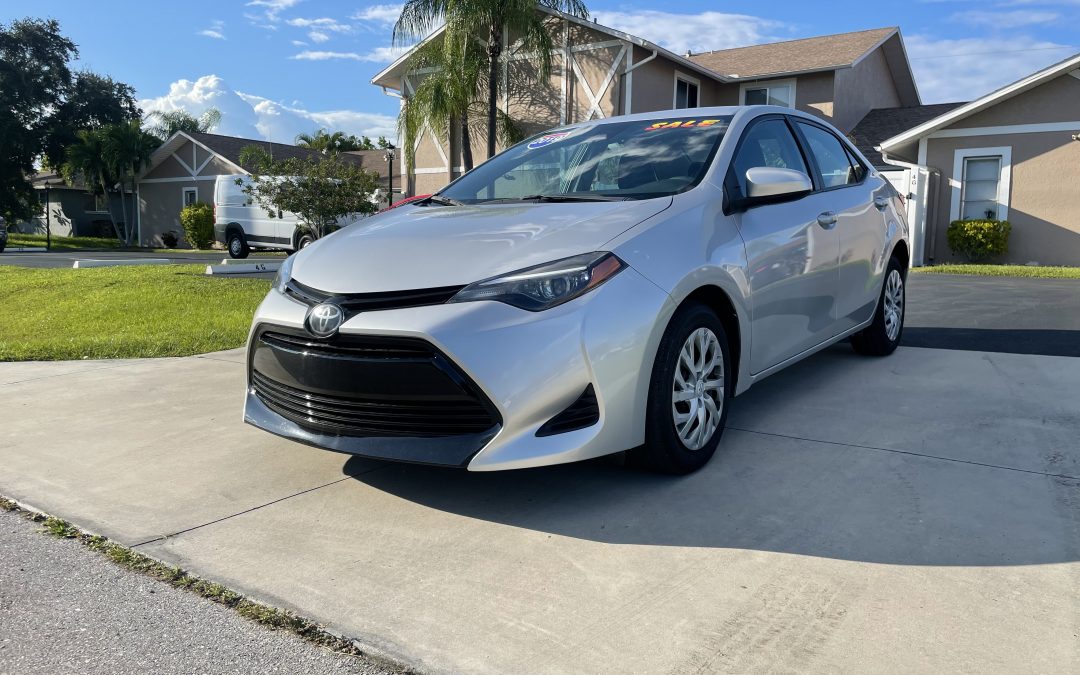 2019 Toyota Corolla XLE Sedan