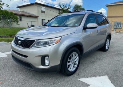 2014 Kia Sorento LX – For Sale